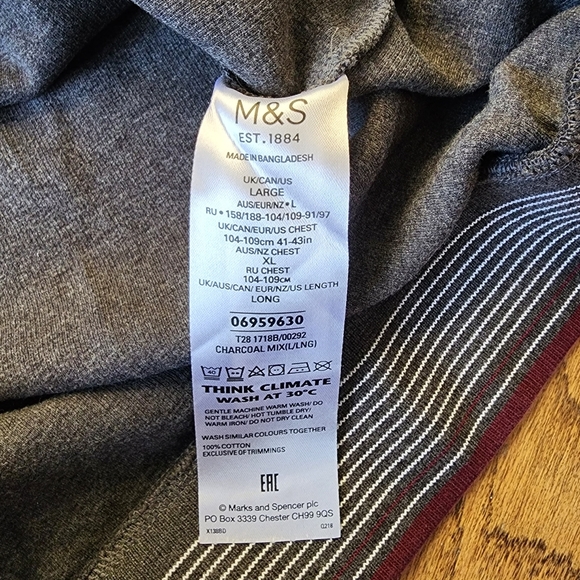 Marc's and Spencer ¼ Zip Sweater - Picture 6 of 6